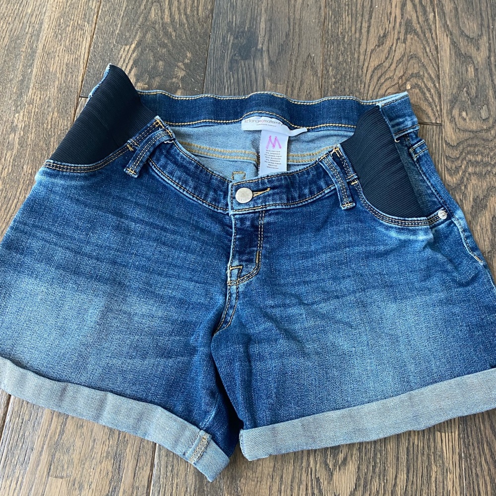 Maternity shorts size xsmall